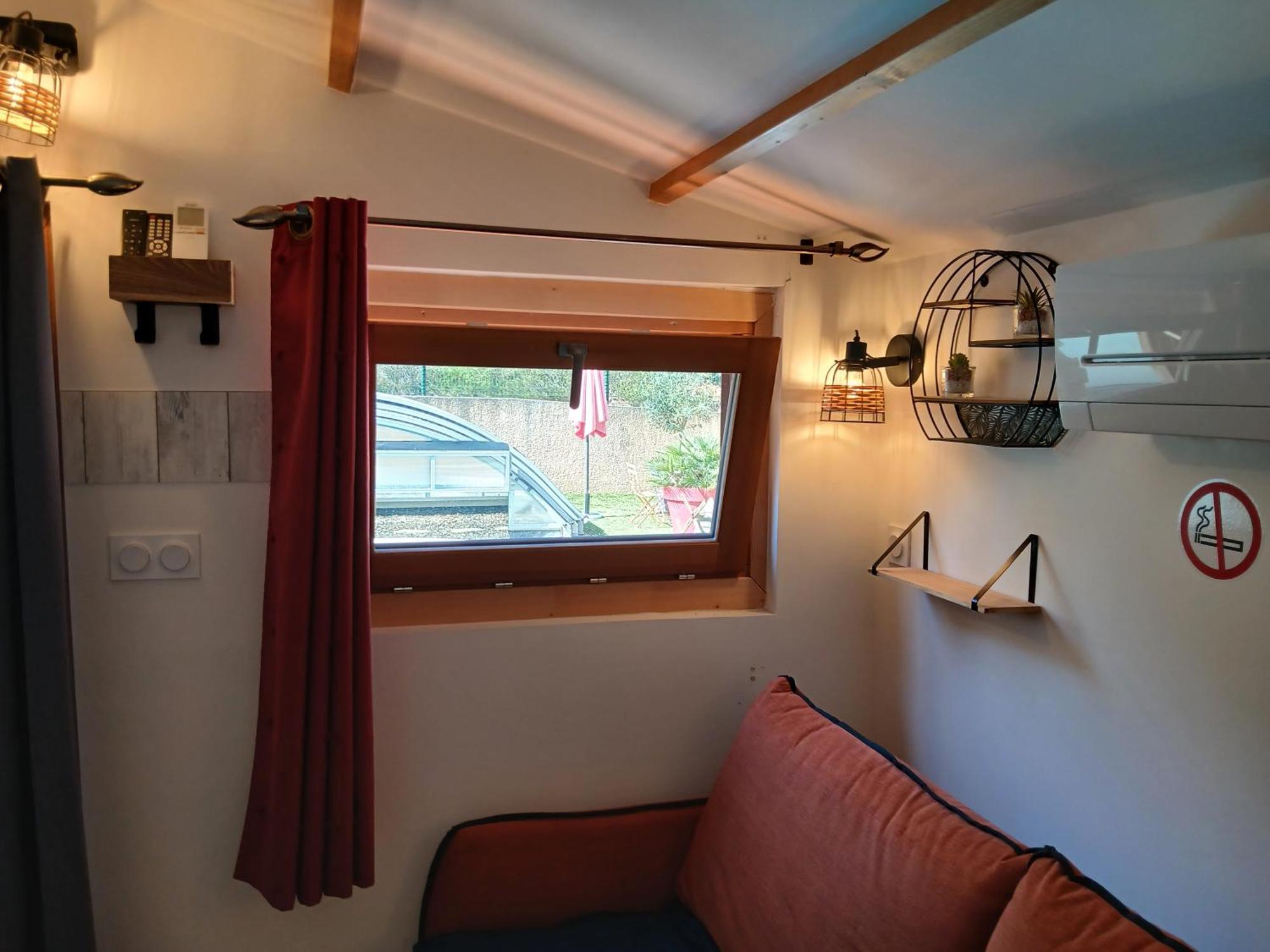 Chalet Charmant Avec Piscine Mercuer Kültér fotó